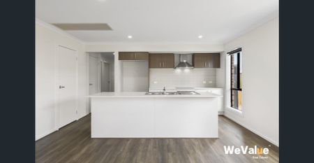 Modern Family Home - Photo 5