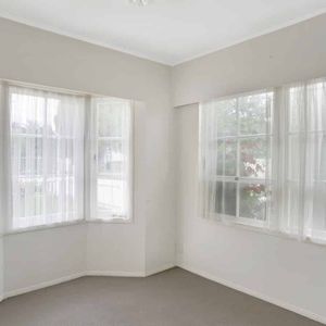 Fresh, Bright & Perfectly Located - Photo 2