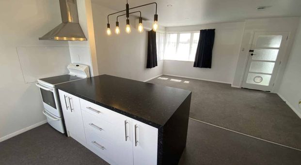 THREE BEDROOMS - FOXTON - Photo 1