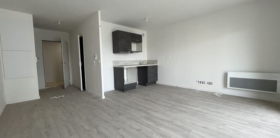 Location Appartement 1 pièce 30m² MAROMME 76150 - Photo 2