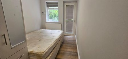 Ravenscourt Road, Orpington BR5, London - Photo 3