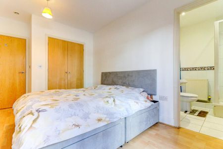 2 bedroom apartment to rent - Photo 4