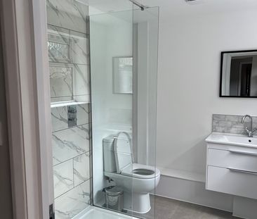 5 Bed Semi-Detached House, Lawn Road, BS16 - Photo 2