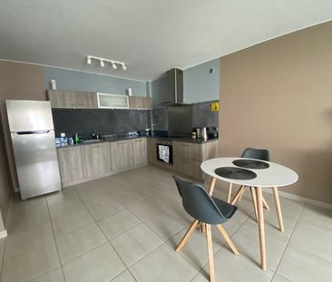 Location Appartement 2 pièces 53m² - Photo 3
