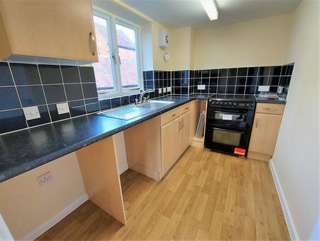 1 bedroom flat to rent - Photo 2