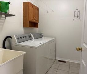 For Lease - 151 Harrongate Place, Whitby, Ontario - Photo 3