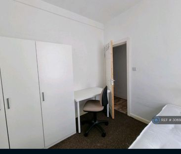 3 bedroom terraced house to rent - Photo 2