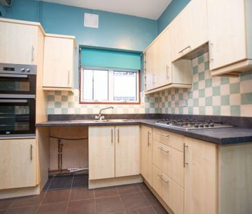 3 bedroom semi-detached house to rent - Photo 1