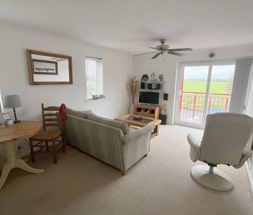 2 bedroom flat to rent - Photo 3