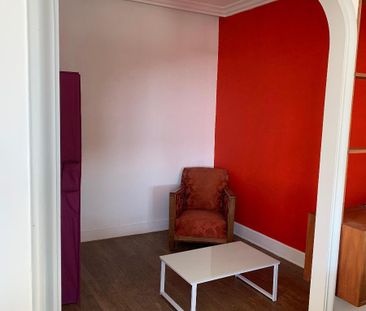 Location Appartement 2 pièces 44m² VILLEURBANNE 69100 - Photo 2