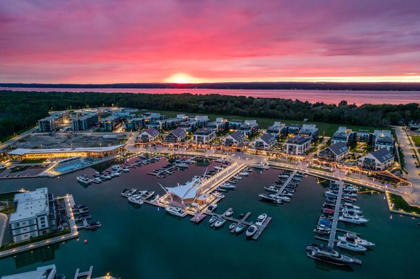 For Lease - 375 Sea Ray Avenue Unit# 205, Innisfil, Ontario - Photo 1