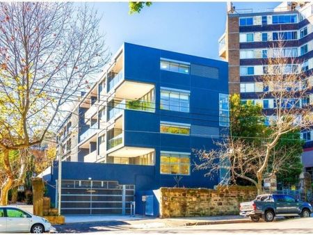 Executive style two bedroom apartment - Photo 2