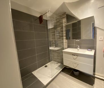 À LOUER – T2 Meublé – Centre-Ville de Toulon - Photo 5