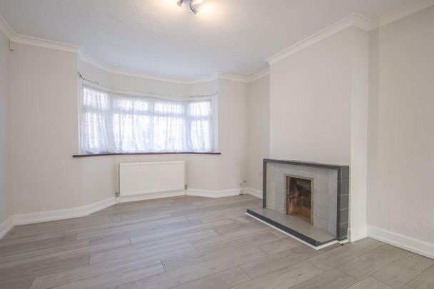 3 bedroom semi-detached house to rent - Photo 1