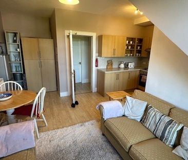 25 Elmfield Avenue - Photo 3