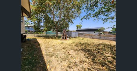 Lovely 3 bedroom low set home - Photo 5