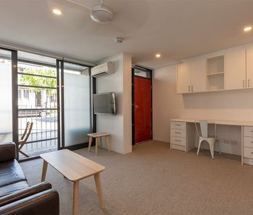 Studio Apartment in the Heart of Darlington - Photo 6