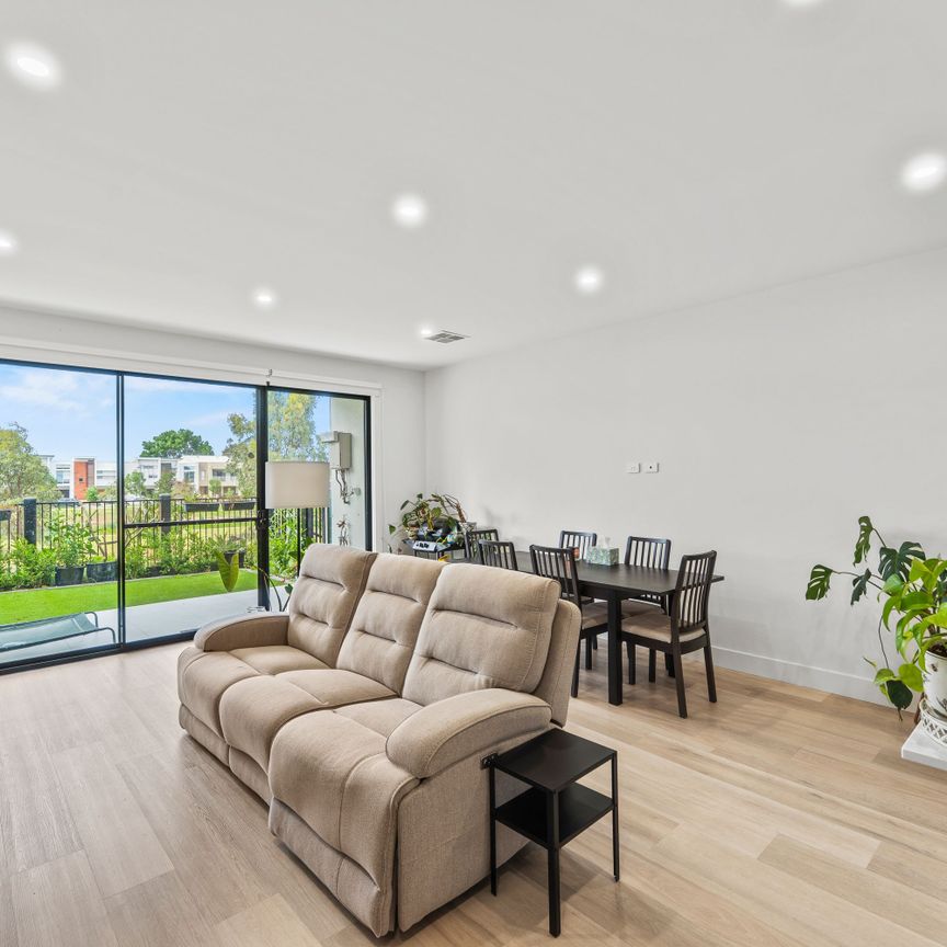 Stunning 3-bedroom Home in Great Location - Photo 1