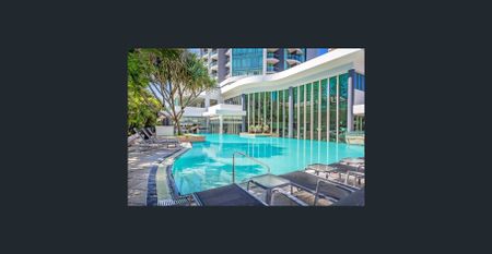 Fully furnished studio with ocean views from balcony - Photo 5