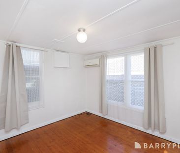 5A Taunton Street, Sunshine, Vic 3020 - Photo 1