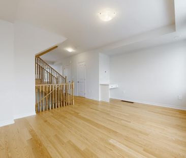 For Lease - 5909 Saigon Street, Mississauga, Ontario - Photo 1