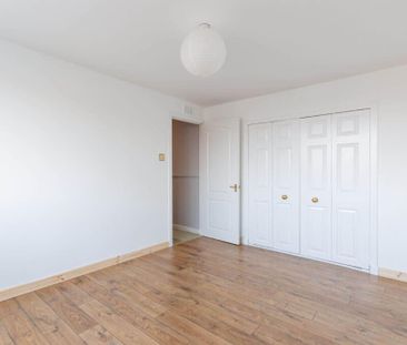 4 bedroom detached bungalow to rent - Photo 3