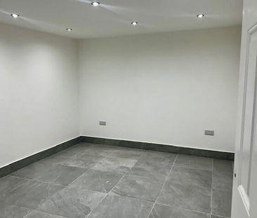 Station Bridge, Harrogate - Photo 2