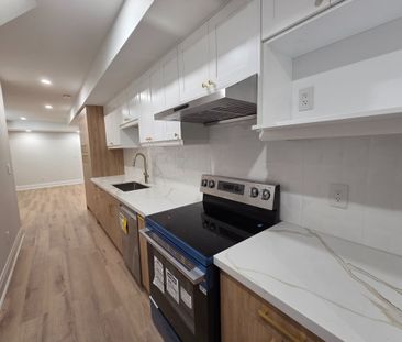 For Lease - 49 Berczy Manor Crescent, Markham, Ontario - Photo 3