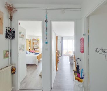 Location Appartement 2 pièces 45m² CHATELLERAULT 86100 - Photo 5