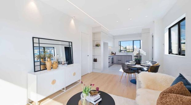 Stylish 3-Bedroom Home with Study - Photo 1