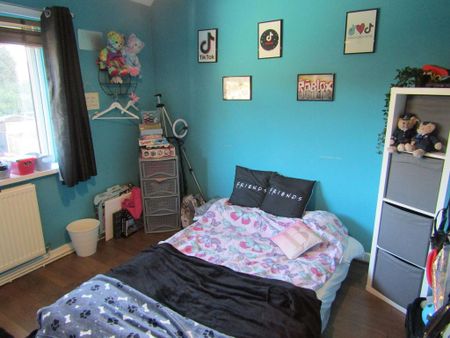 3 bedroom house to rent - Photo 3