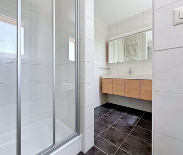 Renovated 4-room apartment - Photo 6
