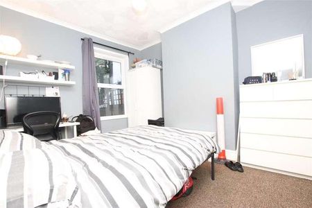 Coronation Avenue, Bristol, BS16 - Photo 4