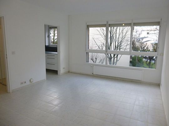 Location Appartement 2 pièces 46m² ISSY LES MOULINEAUX 92130 - Photo 1