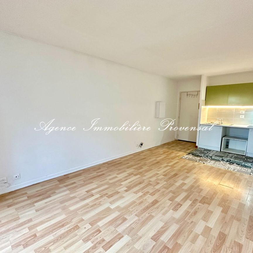 Location Appartement 2 pièces 32m² STE MAXIME 83120 - Photo 1