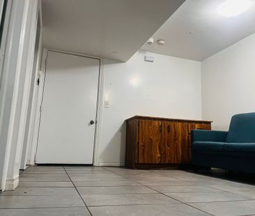 For Lease - 100 Sutherland Avenue, Brampton, Ontario - Photo 4