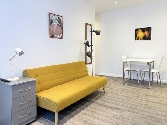 1 bedroom flat to rent - Photo 1