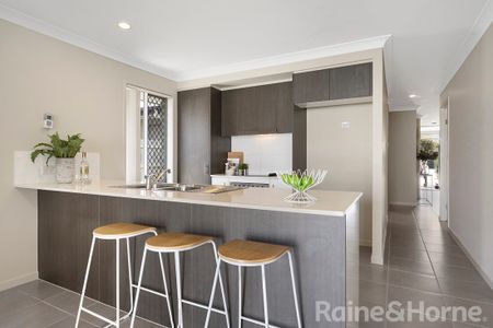 6 Kakadu Court, North Lakes, QLD 4509 - Photo 2