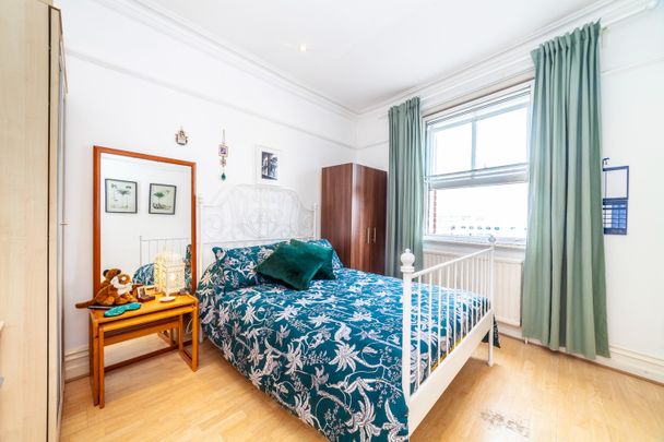 Room in a Shared Flat, King Edwards Mansions, SW6 - Photo 1