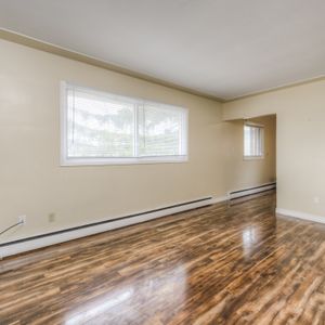 1 BEDROOM APARTMENT FOR RENT - Photo 2