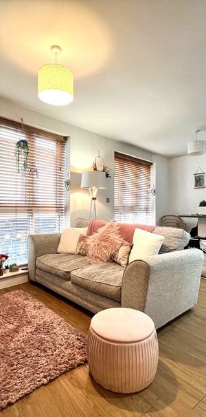 2 bedroom apartment to rent - Photo 1