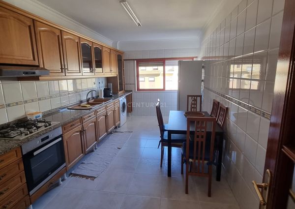 Apartamento T3 em Lisboa