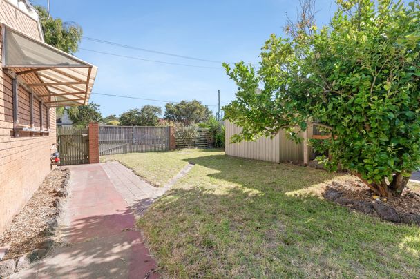 21 Cross Road Chelsea VIC - Photo 1