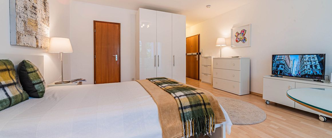 City-Residence: Elegantes und helles Apartment mit Balkon - Foto 1