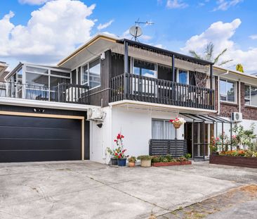 Renovated & Elevated - Expansive Living - Photo 1