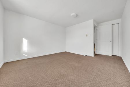 For Lease - 61 Vanier Drive, Guelph, Ontario - Photo 3