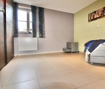 Ruime, energiezuinige woning met 2 slpk, garage, patio, tuin en ter... - Photo 3