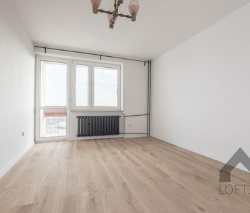 Duże trzypokojowe mieszkanie z balkonem i ładnym widokiem w centrum... - Фото 2