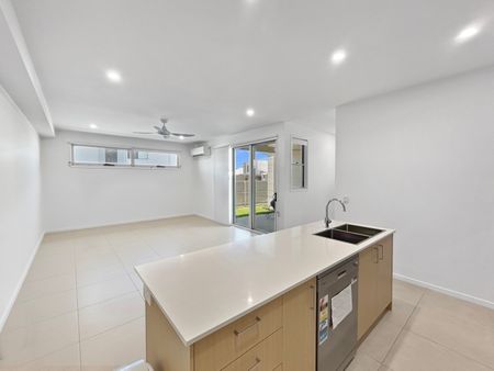 1/17 Sunflower Crescent, Nirimba QLD 4551 - House For Rent | Domain - Photo 4