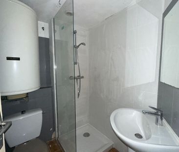 Location Appartement 1 pièce 38m² - Photo 2